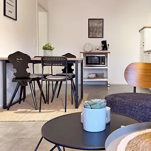  Apartment Nummer Eins
